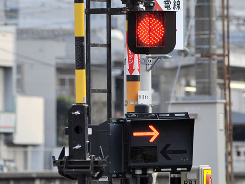 Man dies in fatal accident on Tobu Tojo Line...He was hit by a train.His bicycle somehow fell over at a railroad crossing at night...Identified...