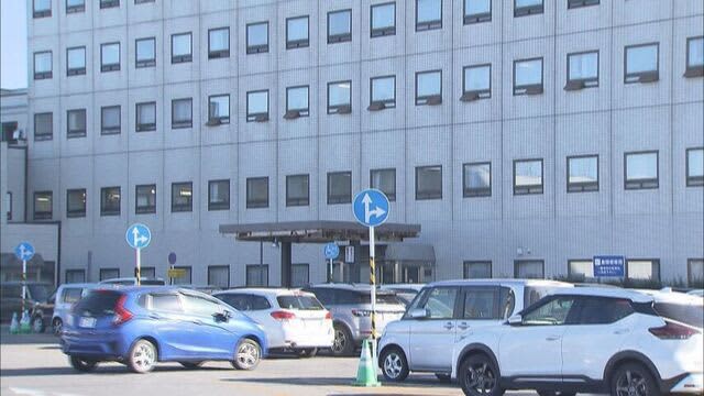 ⚡｜[Breaking News] A 4-year-old girl and her mother were hit by a car in the hospital parking lot. The girl was unconscious. Kushiro Municipal General Hospital Kushiro City