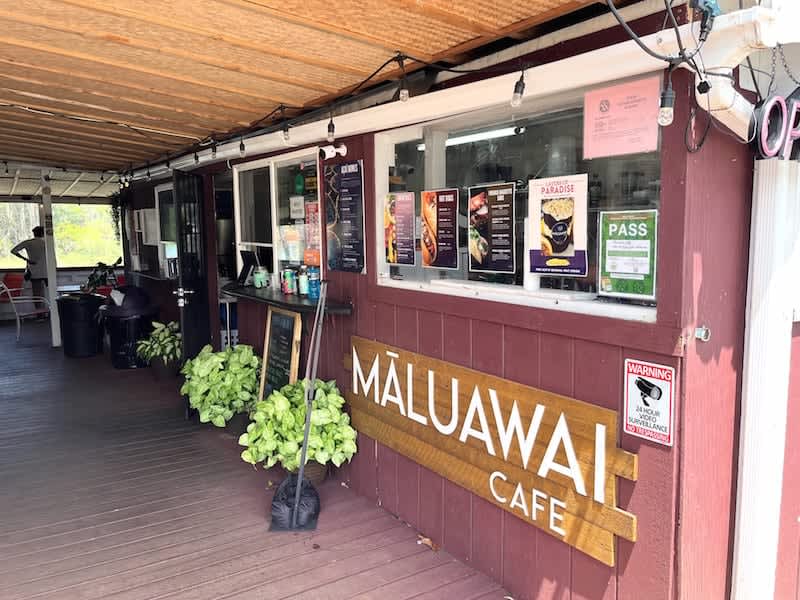 It wasn’t just the acai bowl!MALUAWAI Café, where you can casually enjoy Brazilian food...