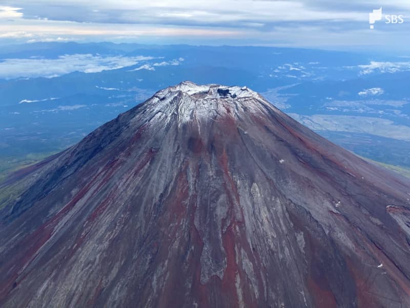 富士山六合目付近で登山者から救助要請「あまり体調が良くない」との情報も　警察と消防が現場へ=静…