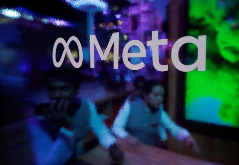 Meta to roll out broadcast channels to Facebook…