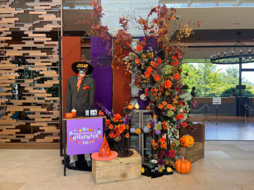 富士急ハイランドホテルのハロウィン ウェディング会場のフローリストが装飾
