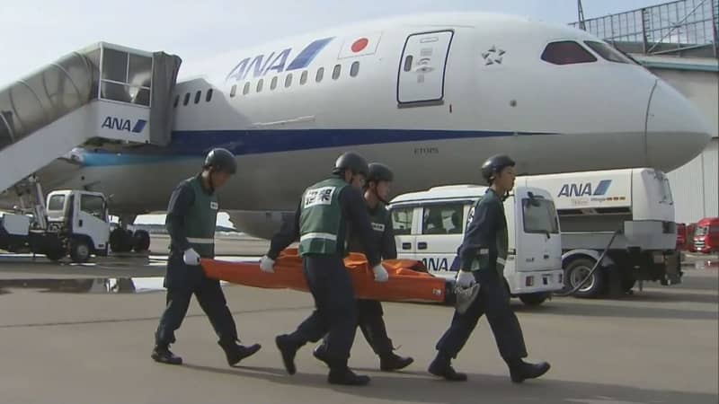 成田空港で航空機事故対応訓練　外国人の負傷者想定しオンラインで通訳も