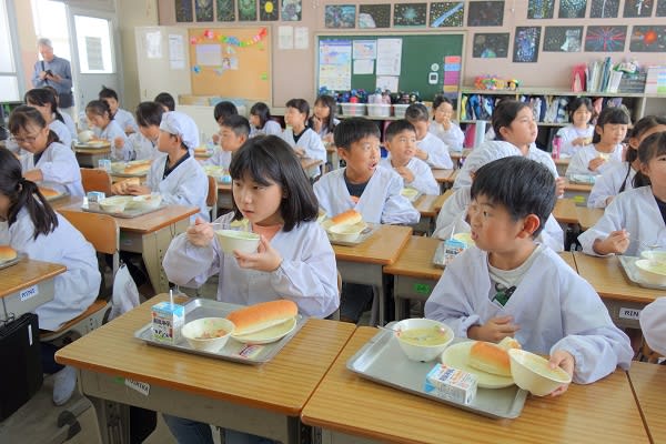 [Sakai] G7 school lunches were held at elementary, junior high, and support schools in the city!