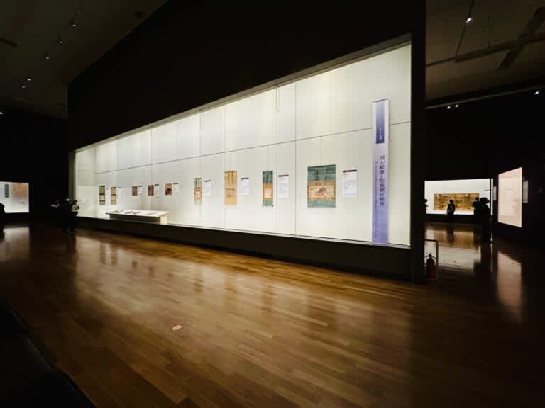限定の鳥獣戯画グッズも！ 教科書で見た、国宝の日本絵巻が集まるゴージャスな展覧会