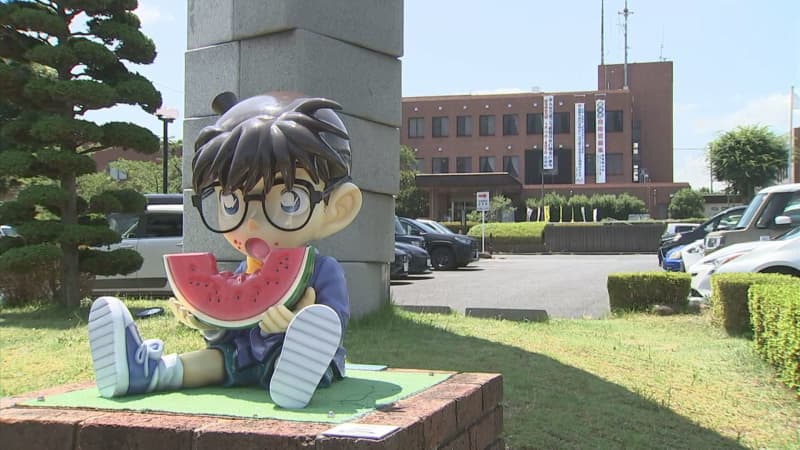 公務員も「副業」OKに…どんな副業ならOK？　「コナンの町」で制度導入、狙いは？