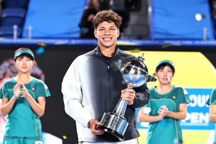 [Japan Open Tennis] 21-year-old Ben Shelton wins for the first time on tour! "The fans gave us energy...