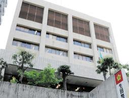 64-year-old Kobe man dies after collision between tricycle and car