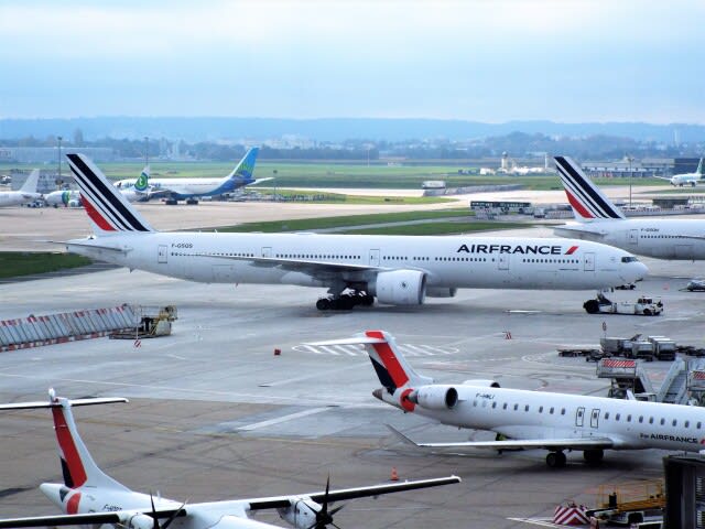 Air France to withdraw from Paris Orly in 2026, consolidate CDG