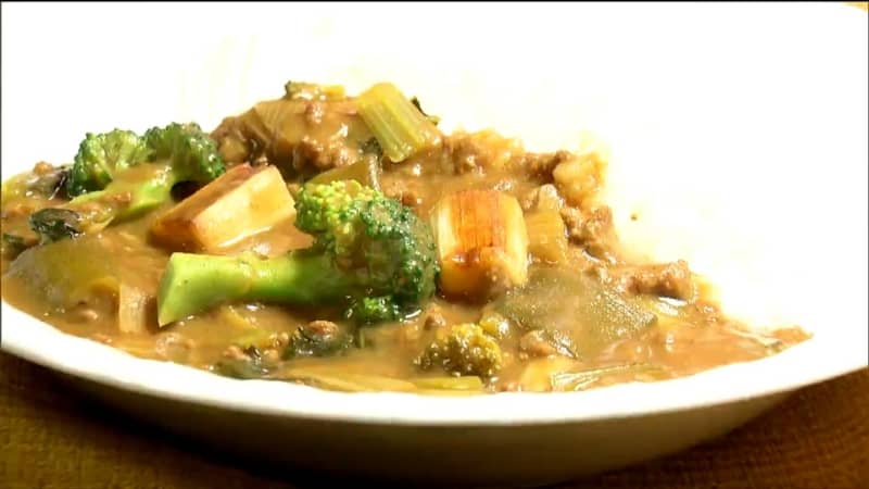 「雪菜・曲がりネギ・ブロッコリー」緑色の野菜を使ったカレーレシピ完成「あおばひき肉カレー」がイ…