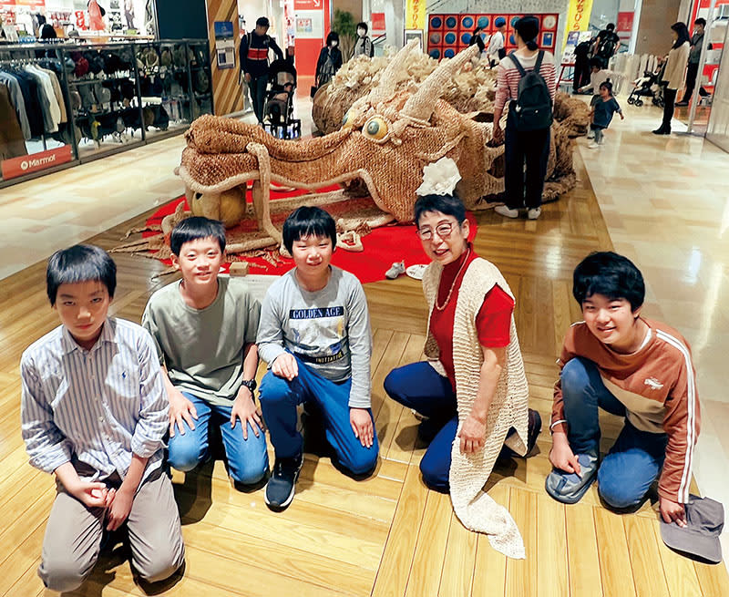 The material is the "dream" of more than 600 people...Giant art "Michihiraki Dragon Mitch" on display at Urawa Parco until November 11th...