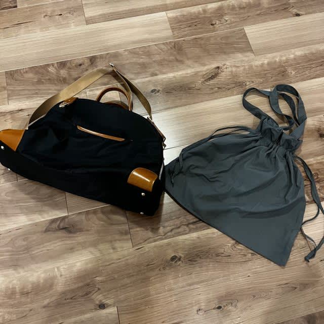 I wanted a travel bag like this! “Bonmoman 2WAY drawstring bag”