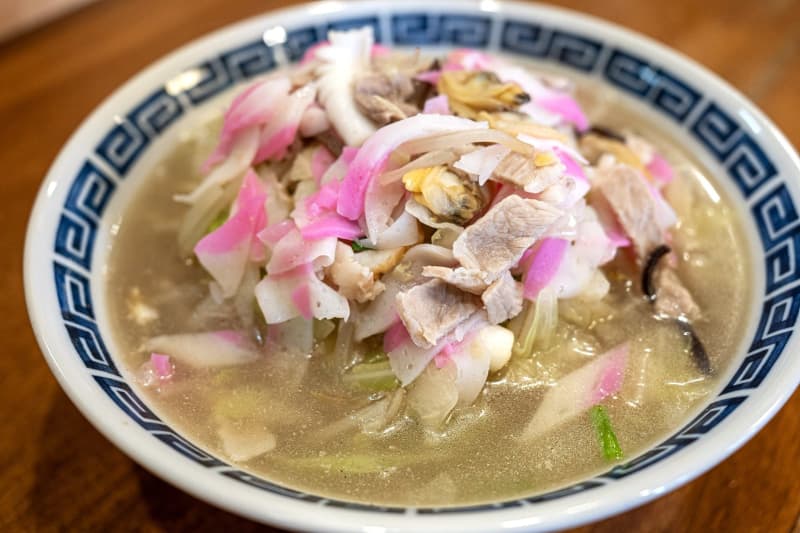 長崎を訪れたら味わいたい！唐灰汁の効いた麺と鶏ガラスープの「ちゃんぽん」