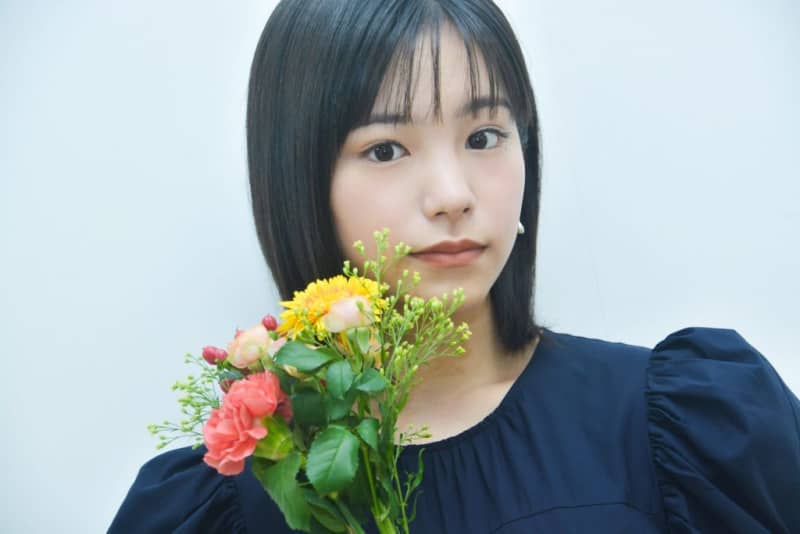 Attention 16 year old!Ami Toma plays the daughter of Joe Odagiri and Machiko Ono, and says, ``It was like I was interfering in their daily lives.''