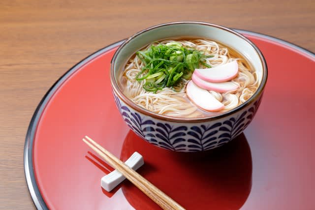 Nyumen?Warm somen noodles? ...We asked the somen association in Miwa, the birthplace of somen, why it is called differently in the east and west.