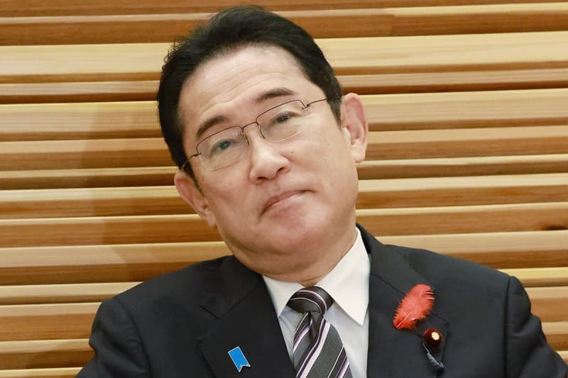 岸田首相の所得税の減税政策で「物価高を止められなくなる」と専門家が警鐘