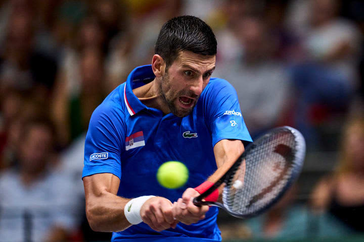 Djokovic believes that ``uniformity is needed'' regarding the issue of frequently changing balls used in tournaments. "Athletes just want to prevent injuries...