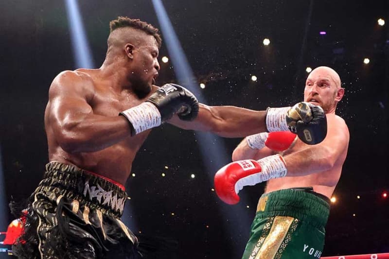 Even Mike Tyson praises the former UFC fighter who tormented the world champion: "You're a true champion. I'm proud of you."