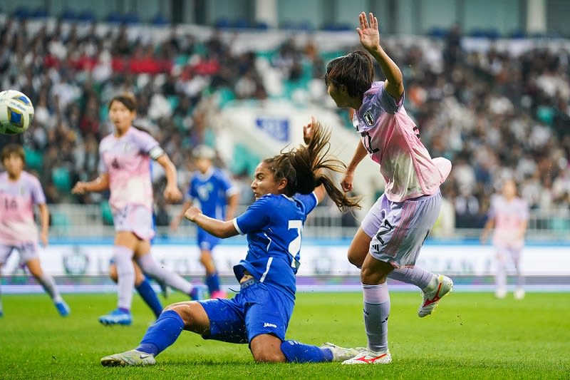 【サッカー日本女子代表】南萌華、千葉玲海菜がゴール! パリ五輪予選ウズベキスタンに2-0勝利