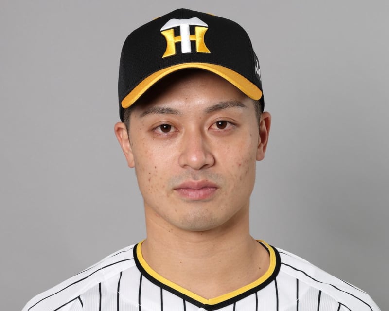 Demonstrating the true power of a connected batting line.Seishiro Sakamoto's single hit puts Hanshin ahead by 1 point!