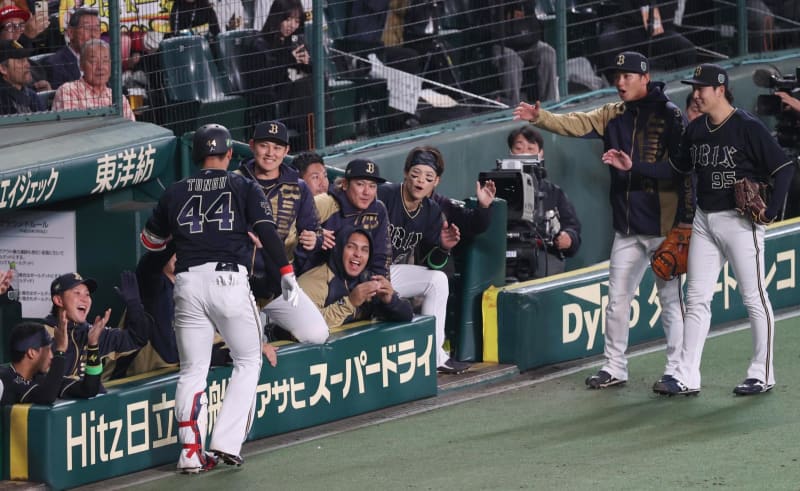 Yuma Tongu's arch to tie the score and Sosuke's comeback with two timely points!Orix rode the momentum and took their second win in the series!