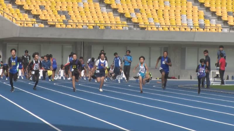 Utsunomiya City Elementary School Track & Field Tournament held for the first time in XNUMX years, with XNUMX children participating