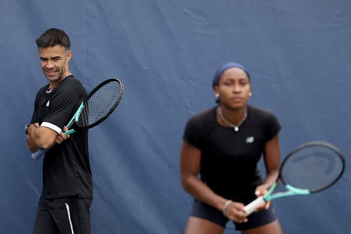 U.S. champion Gauff announces termination of contract with coach, ``Unfortunately, it was not my decision to make'' <SMASH>