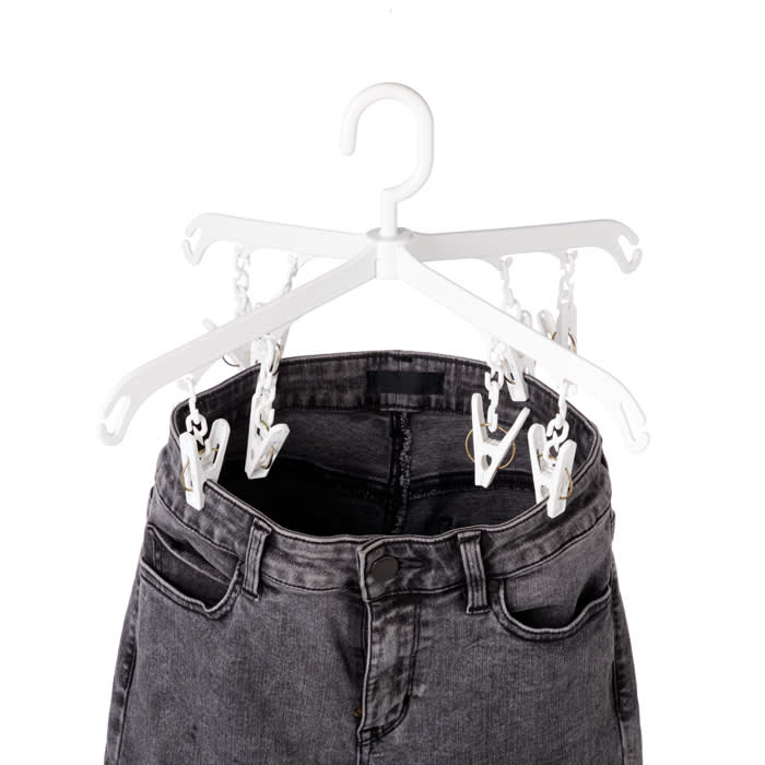 Nitori/Release of ``Cross-shaped pinch hanger'' convenient for drying pants and skirts