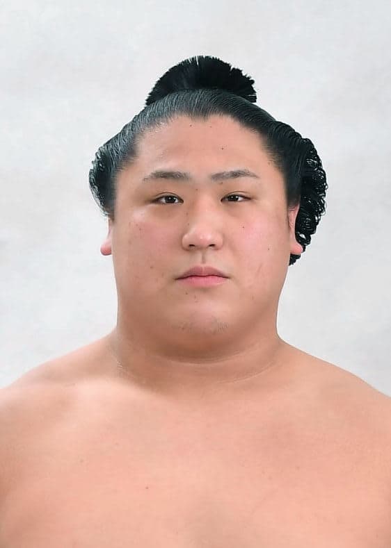 Takakage Wakakage will return at the Kyushu tournament, closed for 4 consecutive tournaments, starting from Makushita