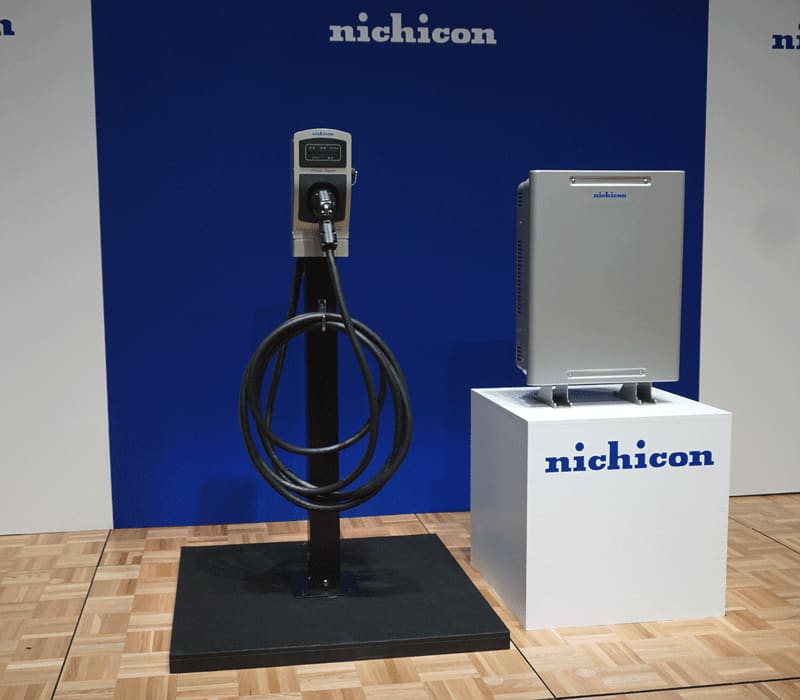 ニチコン、狭小敷地でも設置しやすいV2Hシステム