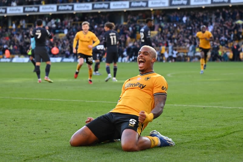 Tottenham loses to "difficult" Wolves after conceding consecutive goals in the second half...Failing to score an early lead, they lose for the second consecutive time