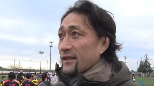 Former Japan national team player Hitoshi Ohno also applauds his efforts. Elementary school students play rugby in a heated "Heroes Cup" held in Iwate/Ichinoseki City