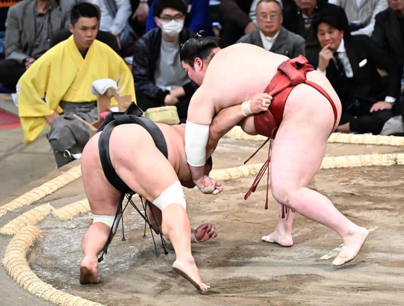 [Kyushu Place] Atami Fuji starts with a win and attracts attention at the Autumn Place “Semi-V” “I have no choice but to take up sumo”