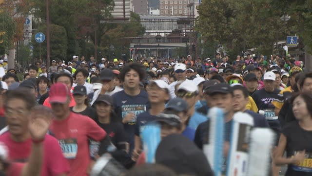 おかやまマラソンに県内外から1万6000人あまりのランナーが参加　　岡山市