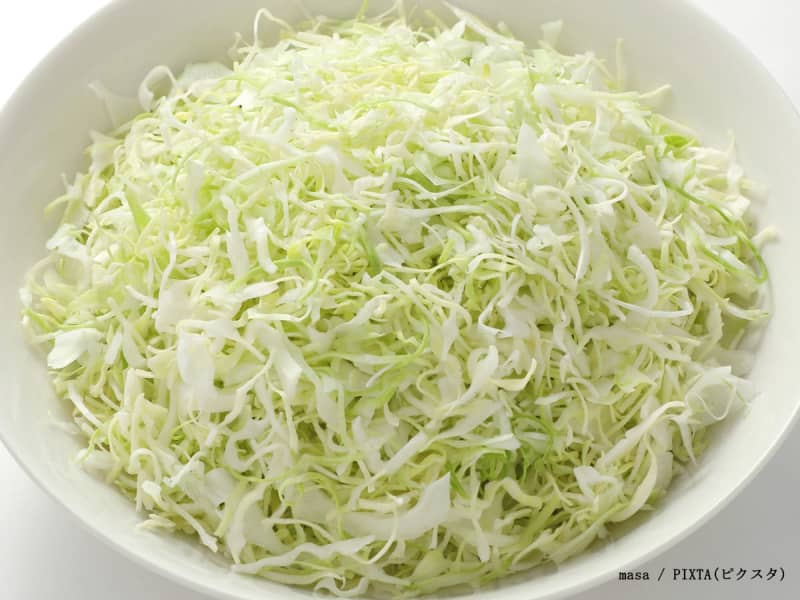What if you mix it with shredded cabbage from the supermarket and bake it?The recipe says, “It looks delicious!”