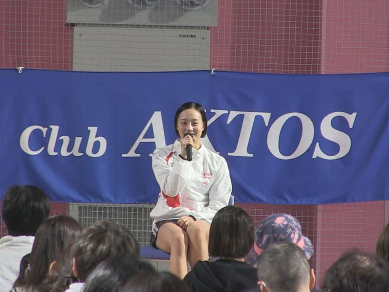 競泳の今井月選手（バローホールディングス）がファンと交流　岐阜市で水泳の魅力伝えるトークショー