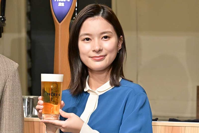 芳根京子、ビールに合うグルメは“おにぎり”「ジンギスカンを食べながら」