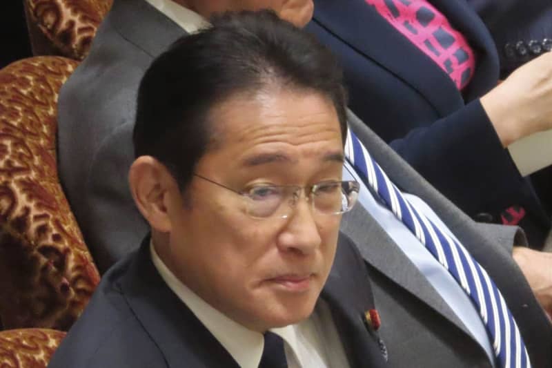 Deputy Finance Minister Kanda resigns due to tax delinquency issue; ``triple shock'' brings green light to Prime Minister Kishida's administration