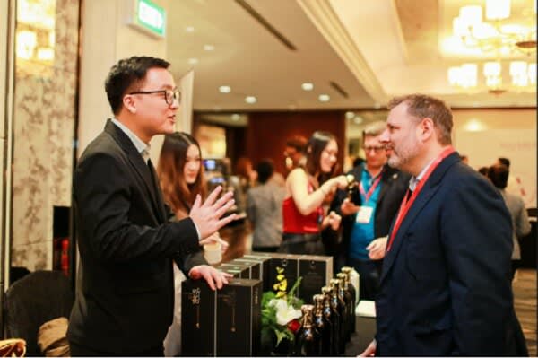 Xinhua Silk Road：中国の白酒ブランドTingHuaがシンガポールの2023年ビ…