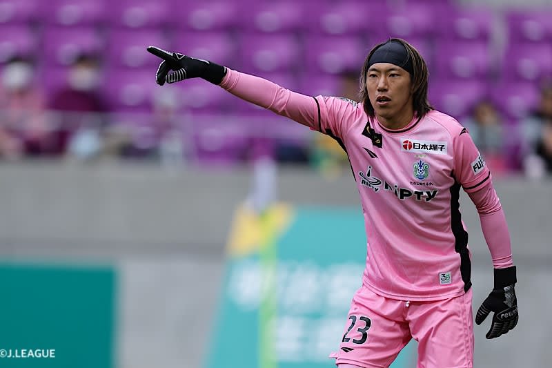Shonan, who “escaped from the bottom”, wins 2nd title! The J10 Monthly MVP for October will be GK Taiki Tomi, and the Manager Award will be awarded to Manager Satoshi Yamaguchi.