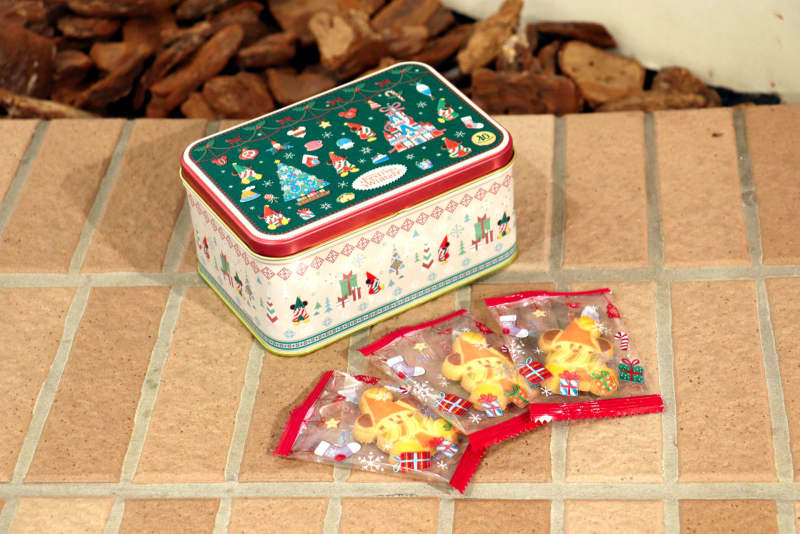 High level for 1 yen each!Lillinlin's "cookie tin" is perfect as a souvenir to give away at Disney Christmas