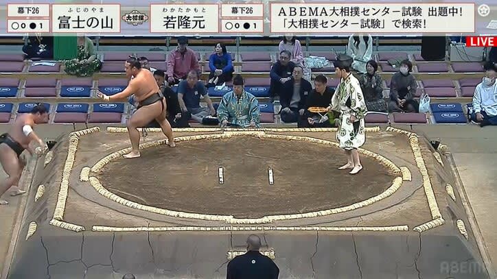 Oh, I didn't mean to do that...I'm sorry. The young wrestler who tried to push the opponent was impressed by the way he seemed to notice his opponent◎