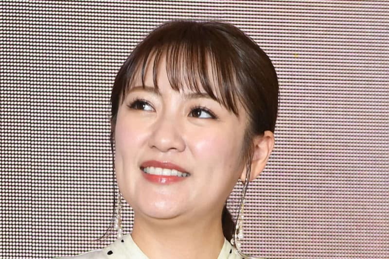 Minami Takahashi talks about Takarazuka Revue's "hair iron incident": "It rarely hits people in the forehead"