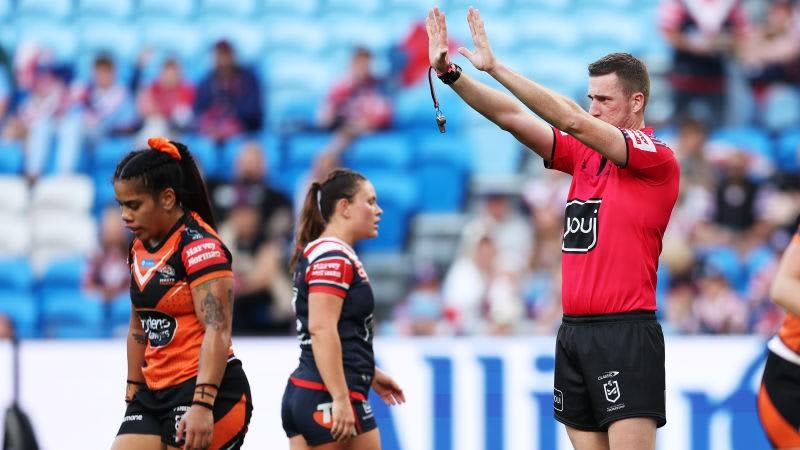 Rugby's famous ``10-minute sin bin'' (temporary suspension) to be introduced in earnest in soccer? Council to discuss next week