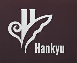 Hankyu Corporation is under criticism over the sudden death of a Takarazuka Revue member, and the tone of social media completely changes after a press conference with the bereaved family