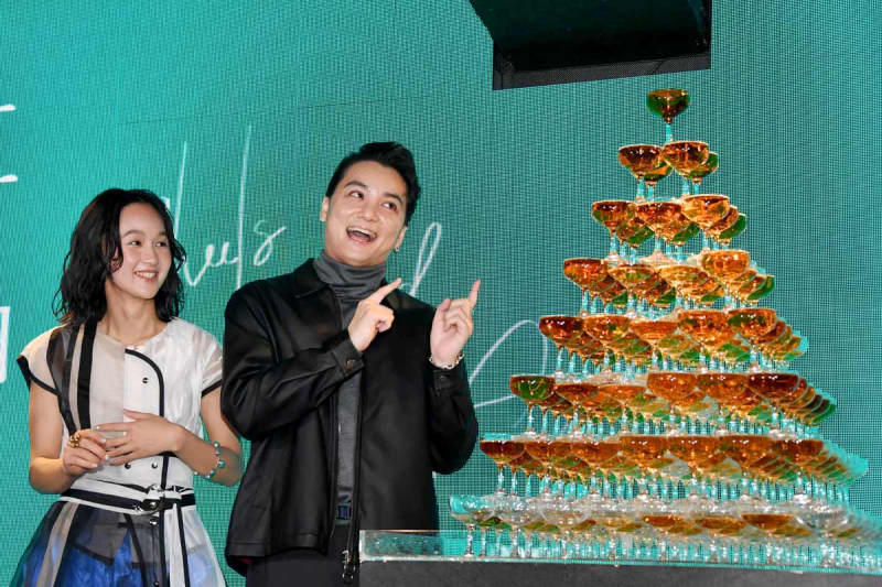 Masato Yano prays for a hit movie in which he stars in an XNUMX-tier luxurious champagne tower ``I never thought I'd be able to do it!''
