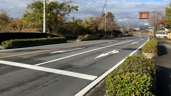 「職を失うかもしれないので」小学校教諭をひき逃げの疑いで逮捕　車で自転車に衝突、逃走　高校生が…