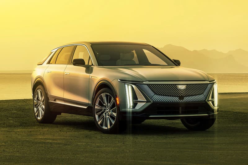 Cadillac's EV "Lyric" enters a new market with the announcement of right-hand drive specification