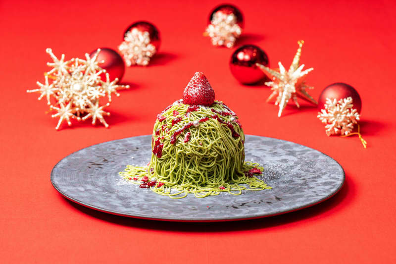 It's like a Christmas tree!The contrast between red and green enhances the holiday mood!Special Mont Blanc