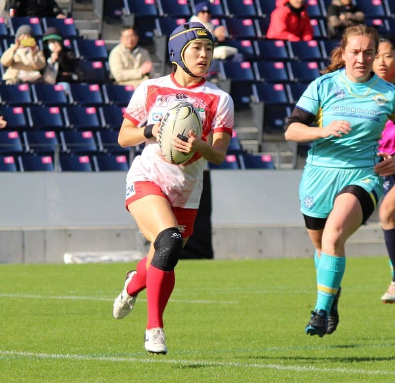 Japan's Rugby Sevens National Team starts off with a win with 7 tries and 7 points; Honohana Tsutsumi scores 43 tries, putting her ticket to the Paris Olympics on the line...